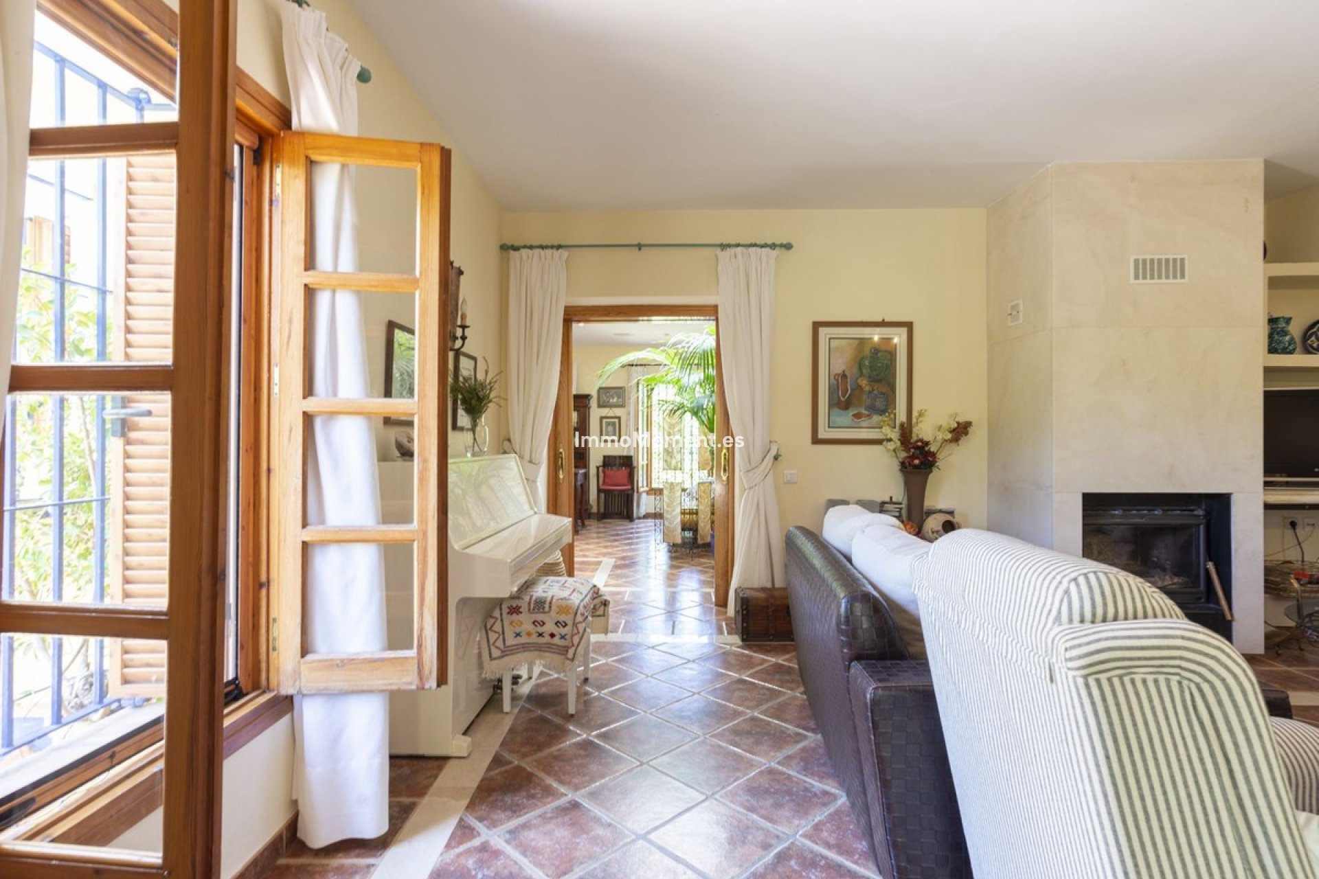 Resale - Country house - Inland  - Coín