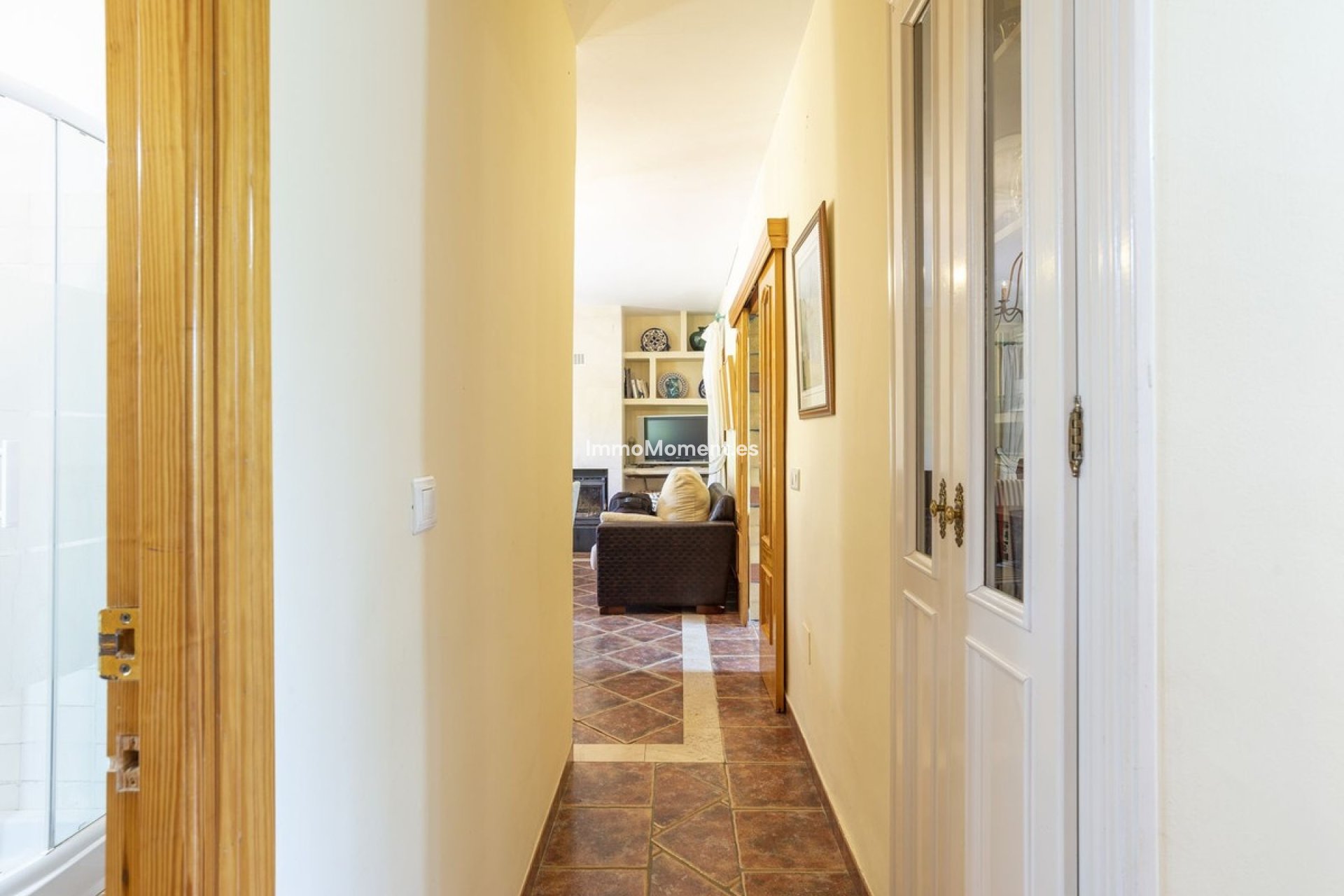 Resale - Country house - Inland  - Coín