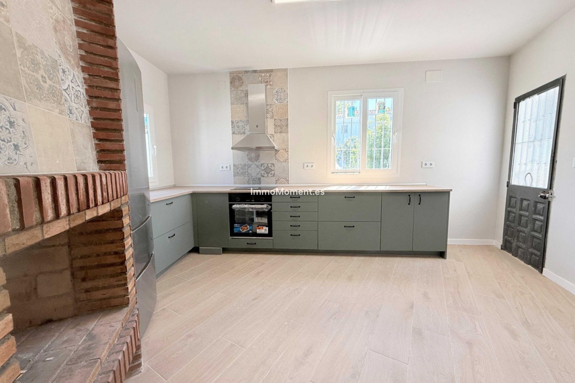 Resale - Country house - Inland  - Coín