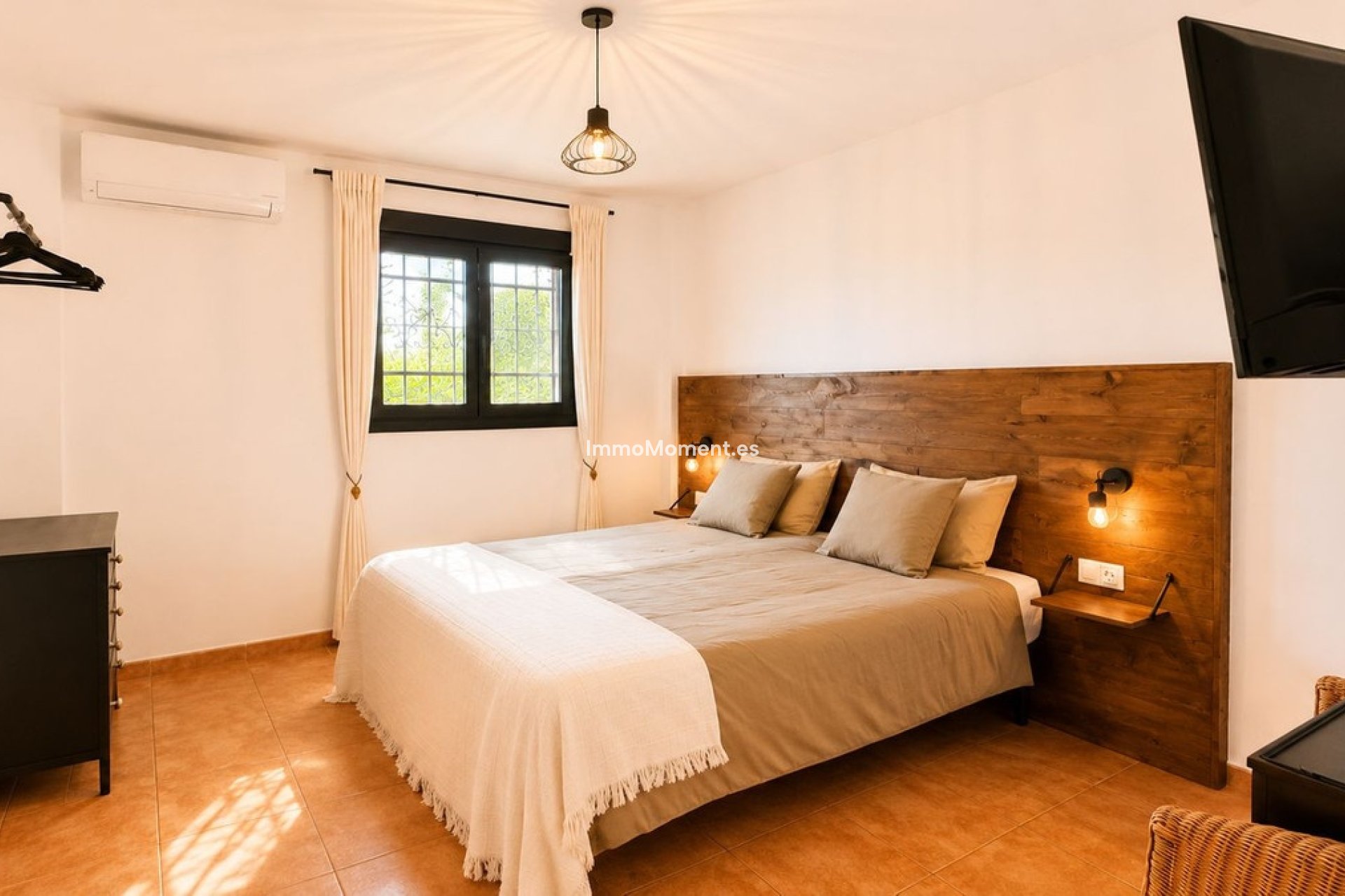 Resale - Country house - Inland  - Coín