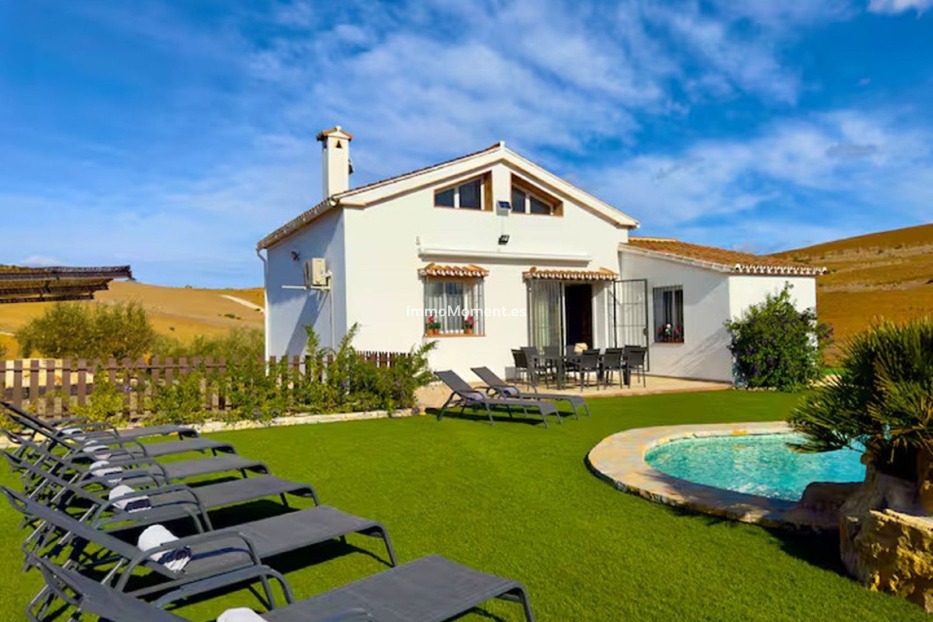 Resale - Country house - Inland  - Coín