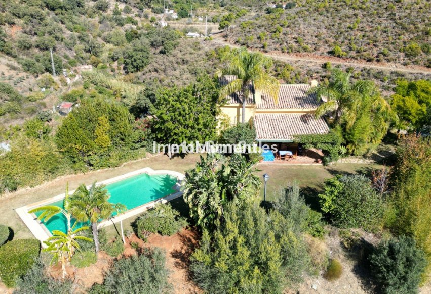 Resale - Country house - Inland  - Ojén