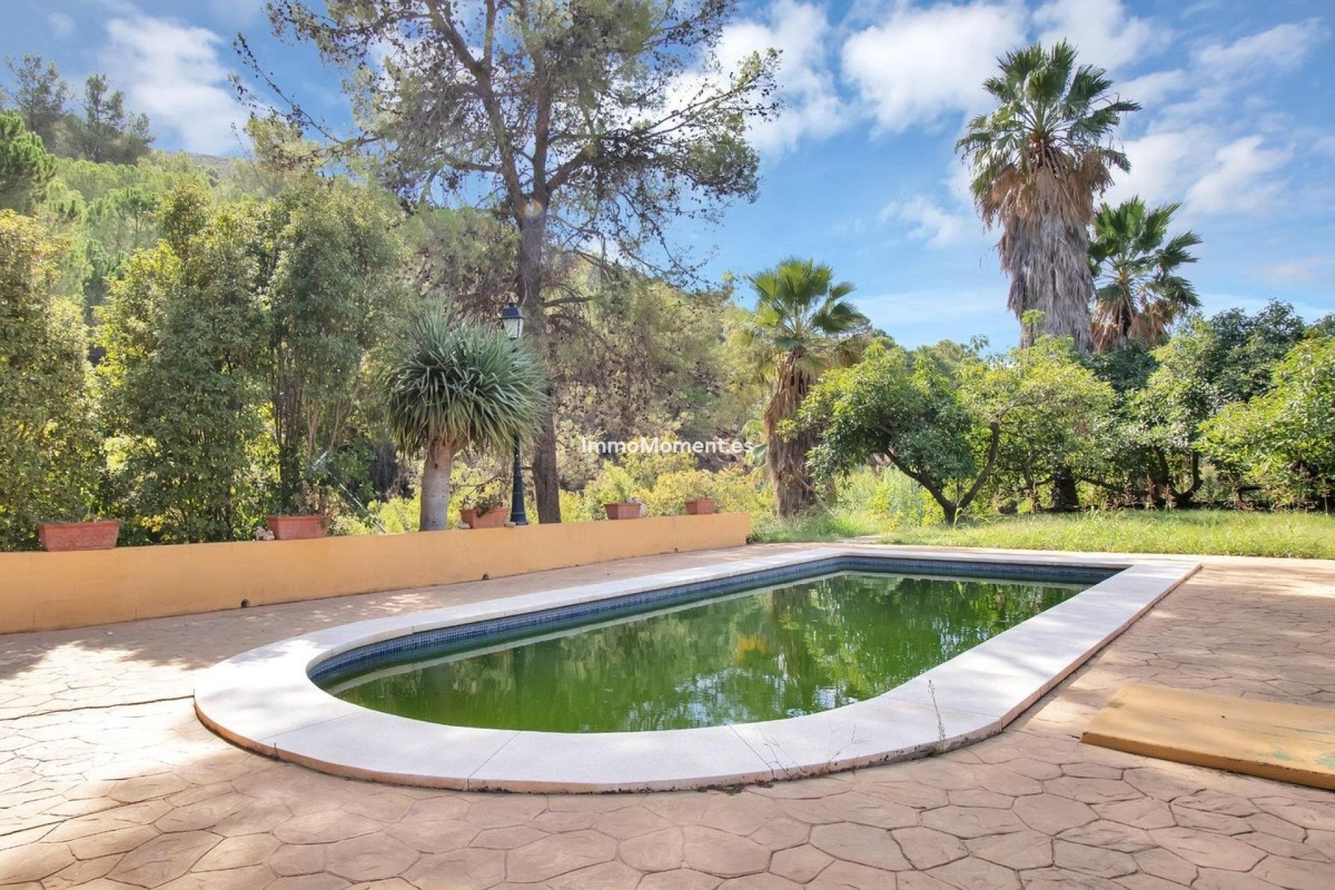 Resale - Country house - Inland  - Ojén