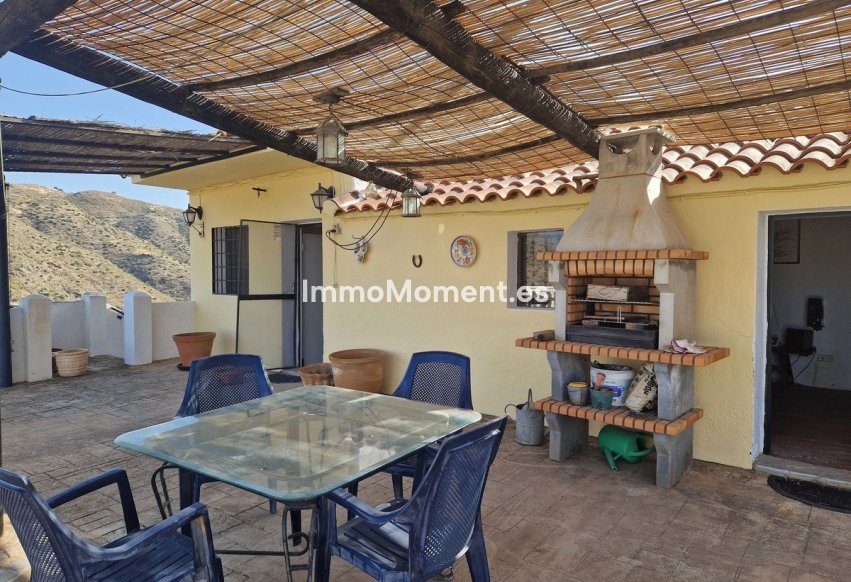 Resale - Country house - Inland  - Pizarra