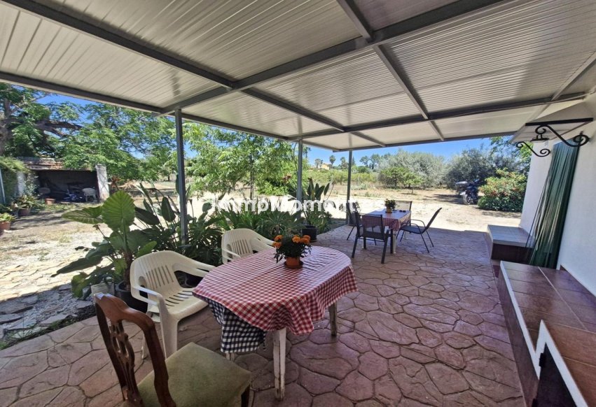 Resale - Country house - Málaga - Campanillas
