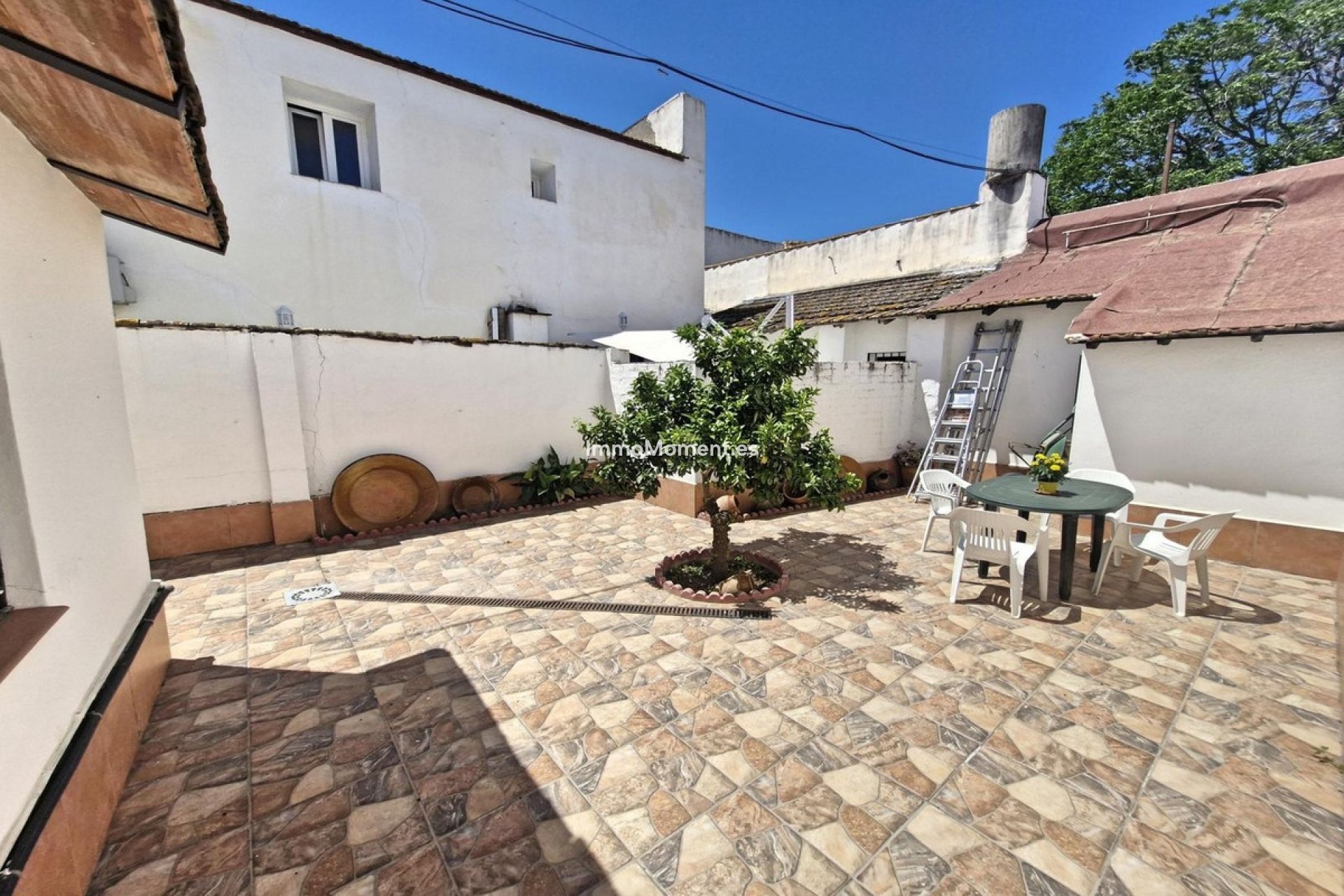 Resale - Country house - Málaga - Campanillas