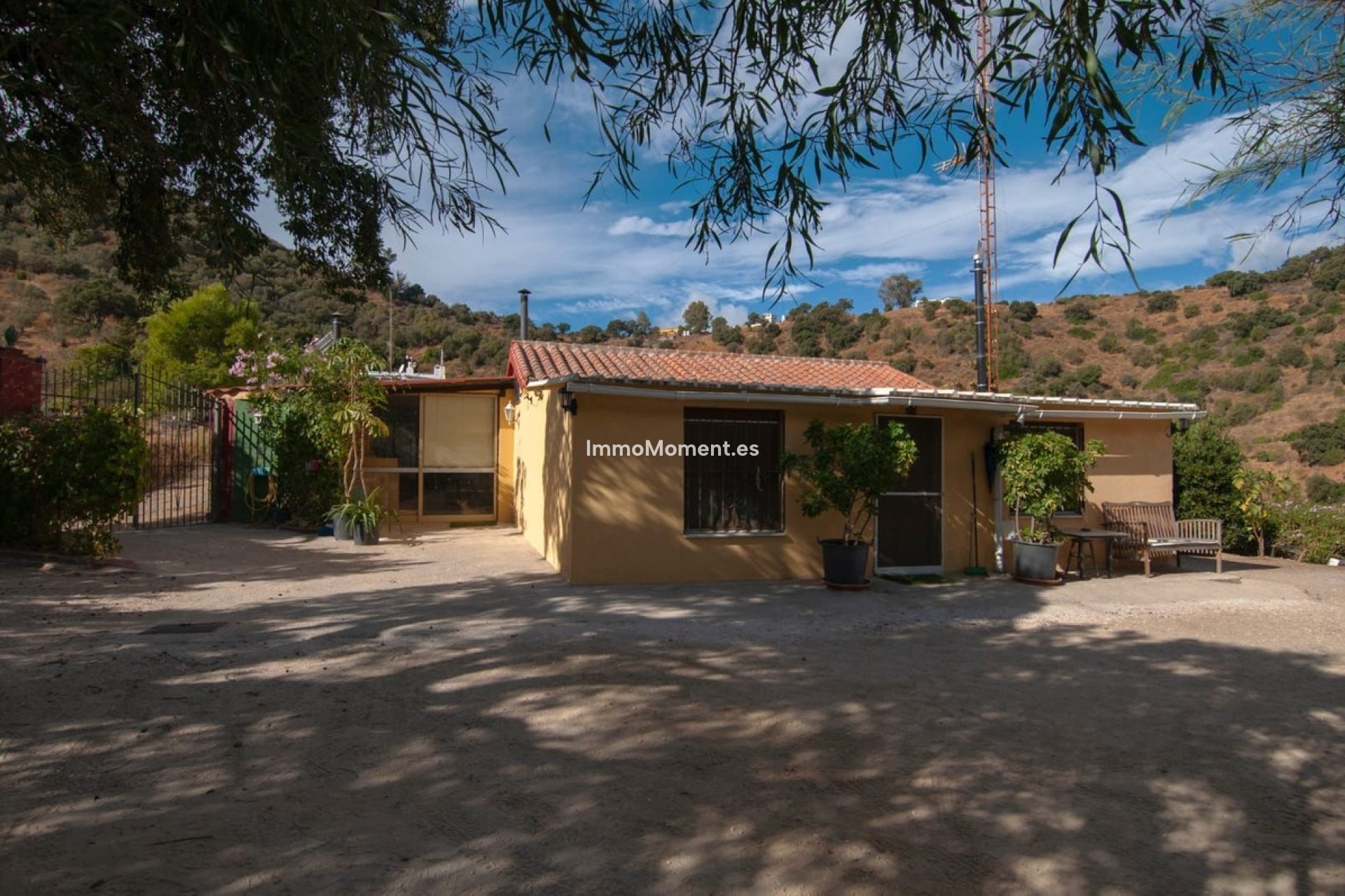 Resale - Country house - Marbella - Altos de los Monteros