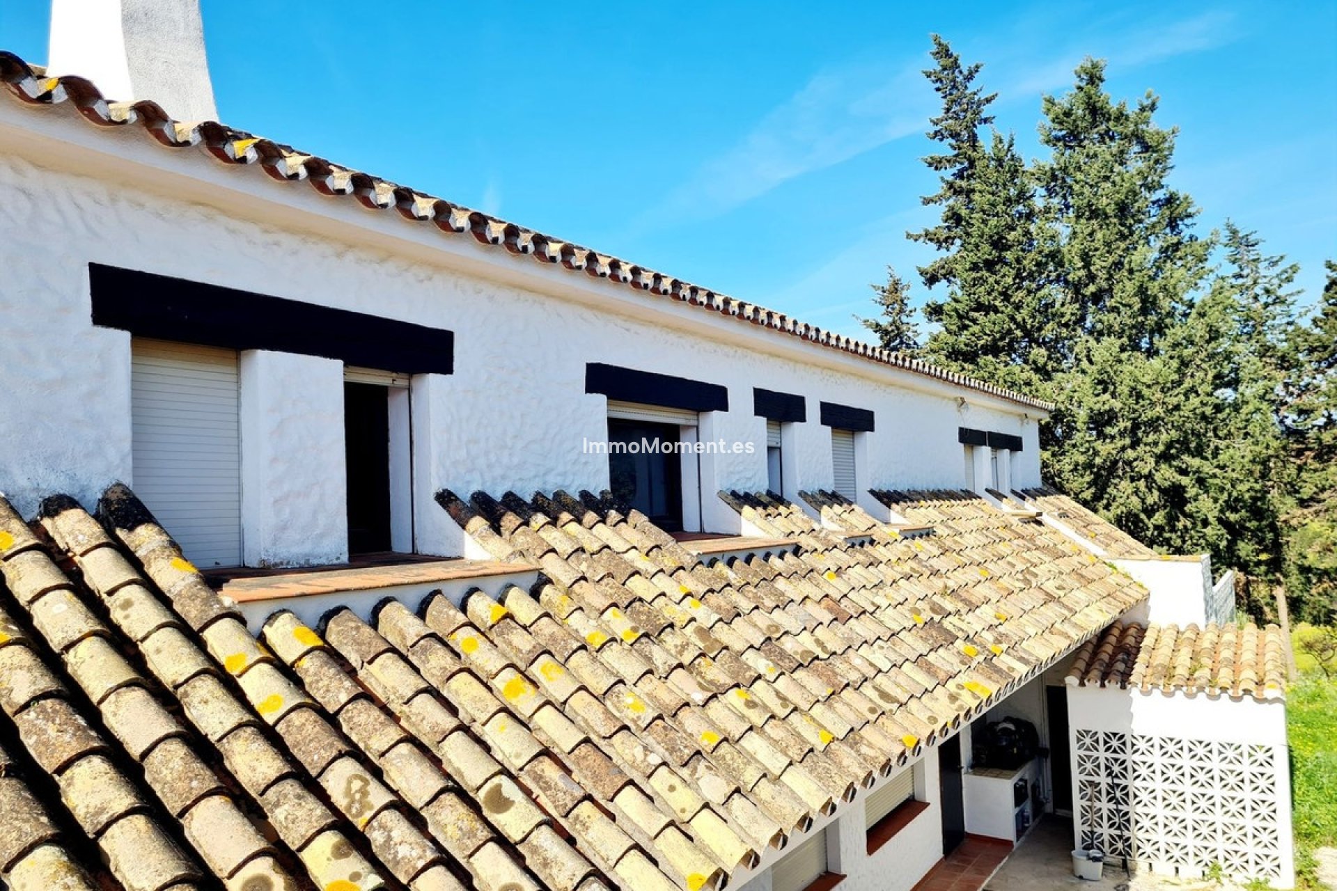 Resale - Country house - Marbella - Las Chapas