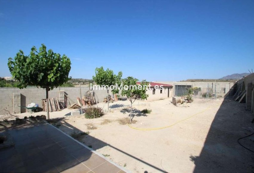 Resale - Country house - Pinoso - Pinoso Centro
