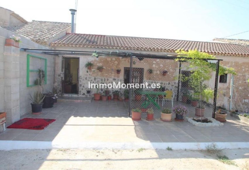 Resale - Country house - Pinoso - Pinoso Centro