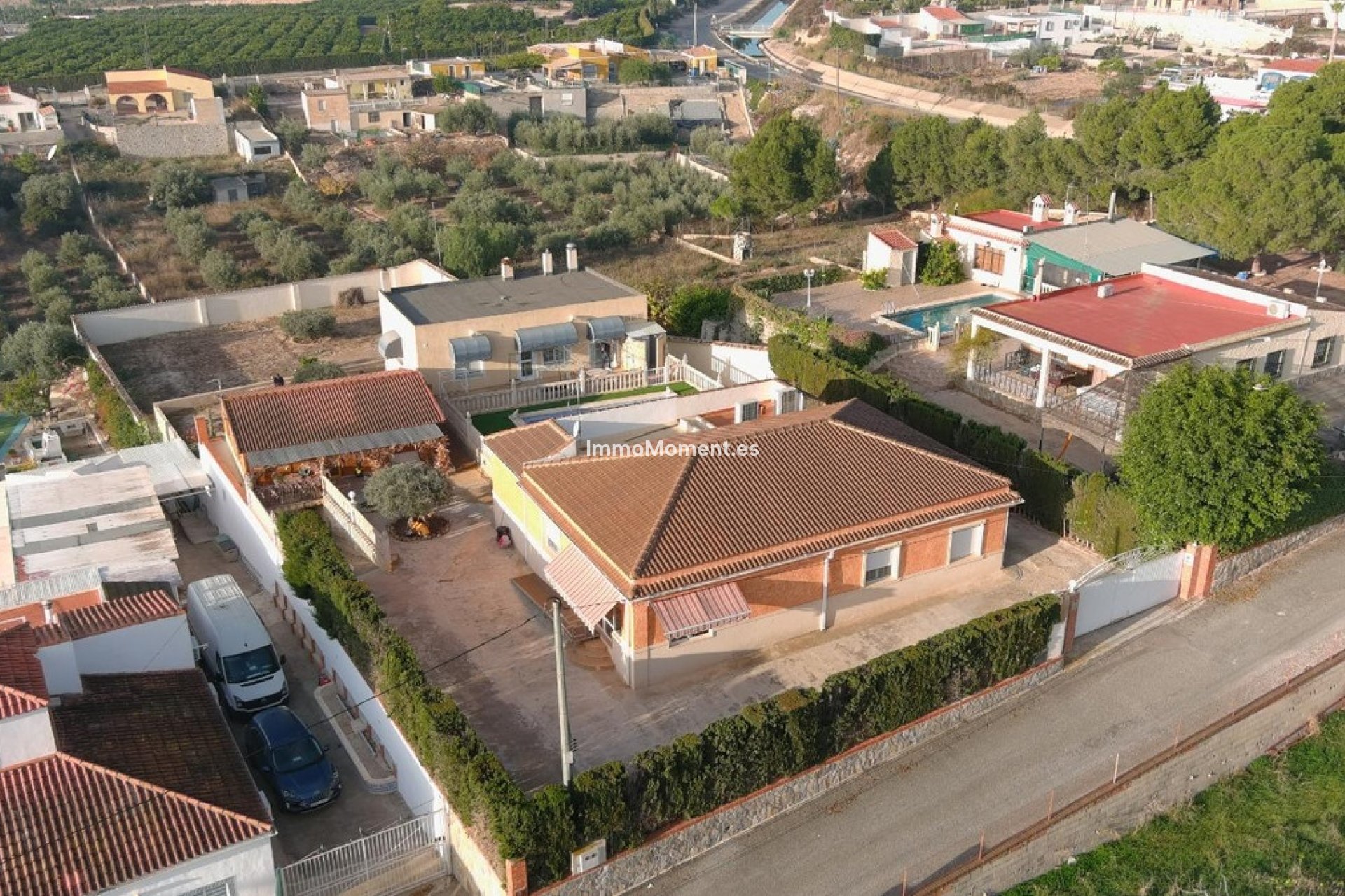 Resale - Detached villa - Albatera - Albatera Centro