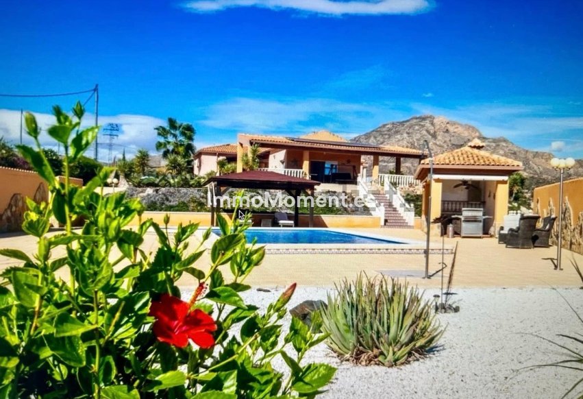 Resale - Detached villa - Albatera - Albatera Centro