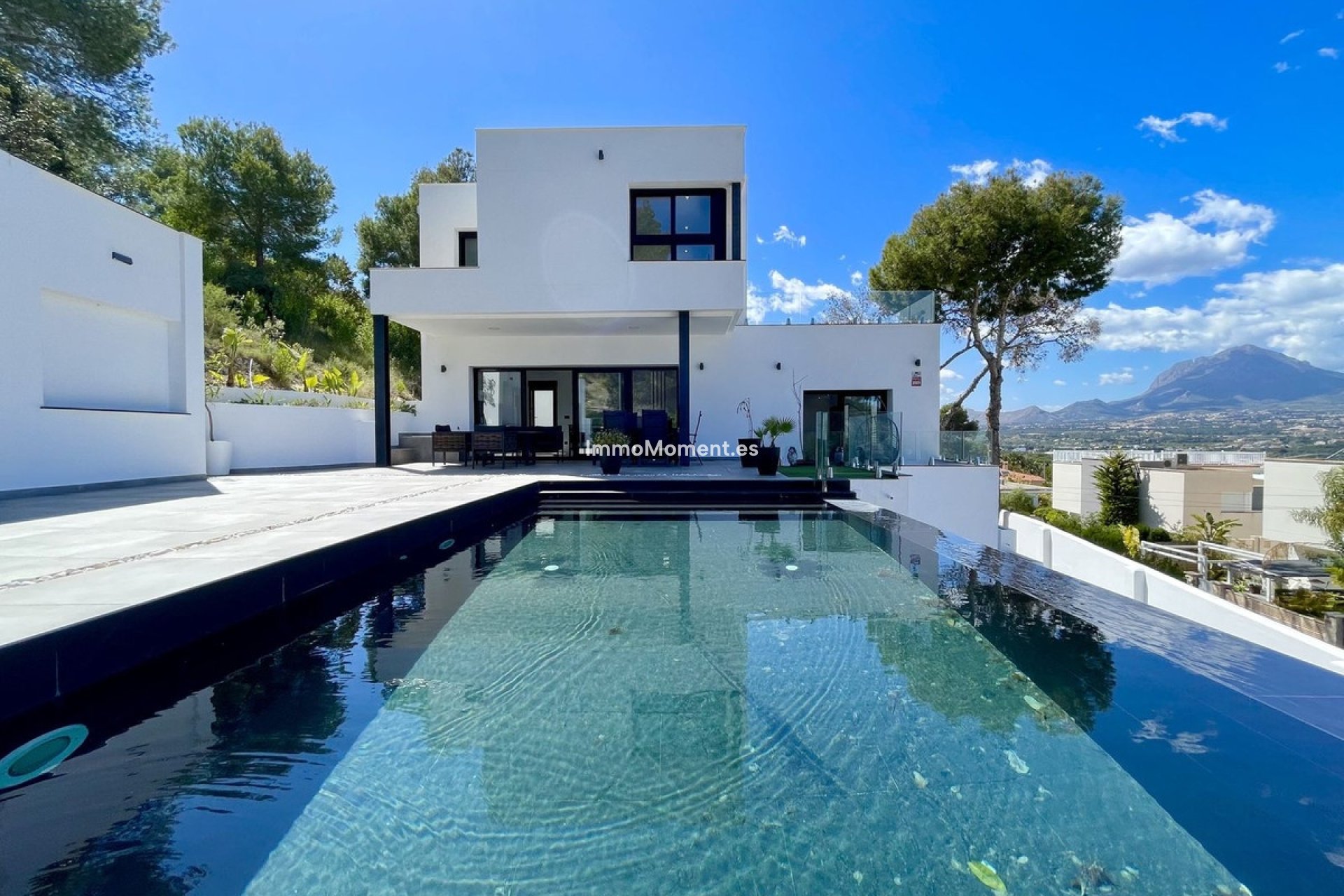 Resale - Detached villa - Alfaz del Pi - L'Albir