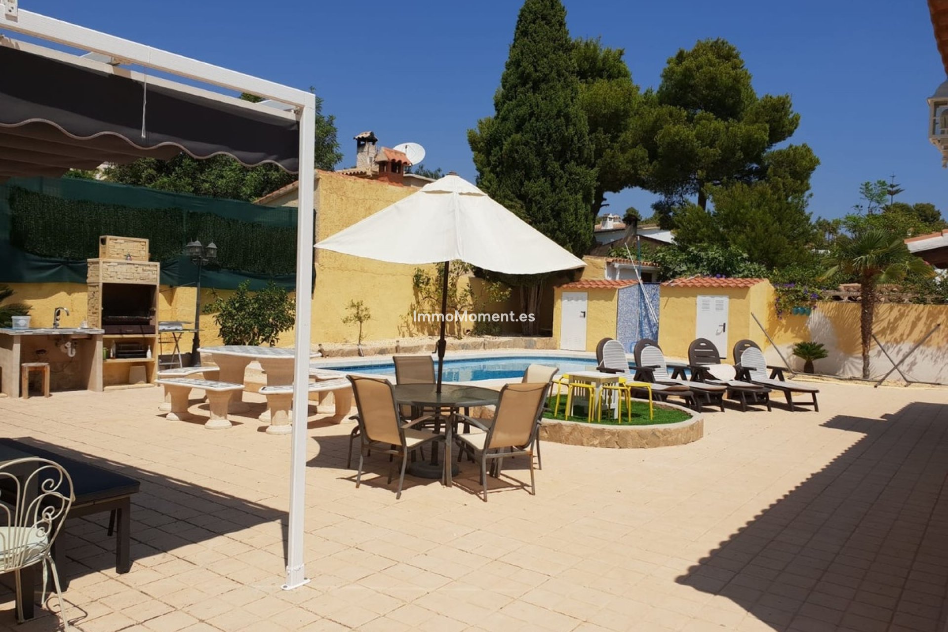 Resale - Detached villa - Alfaz del Pi - L'Alfás del Pi Centro