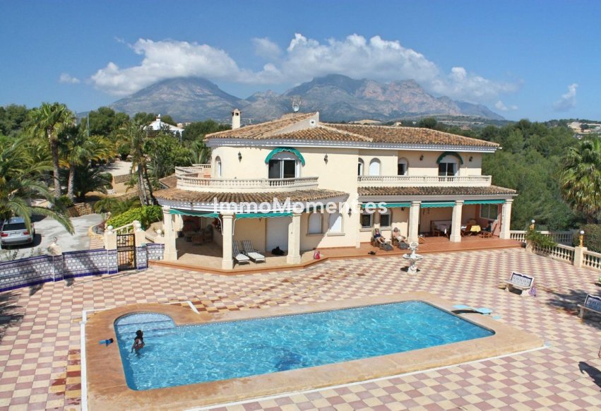 Resale - Detached villa - Alfaz del Pi - L'Alfás del Pi Centro