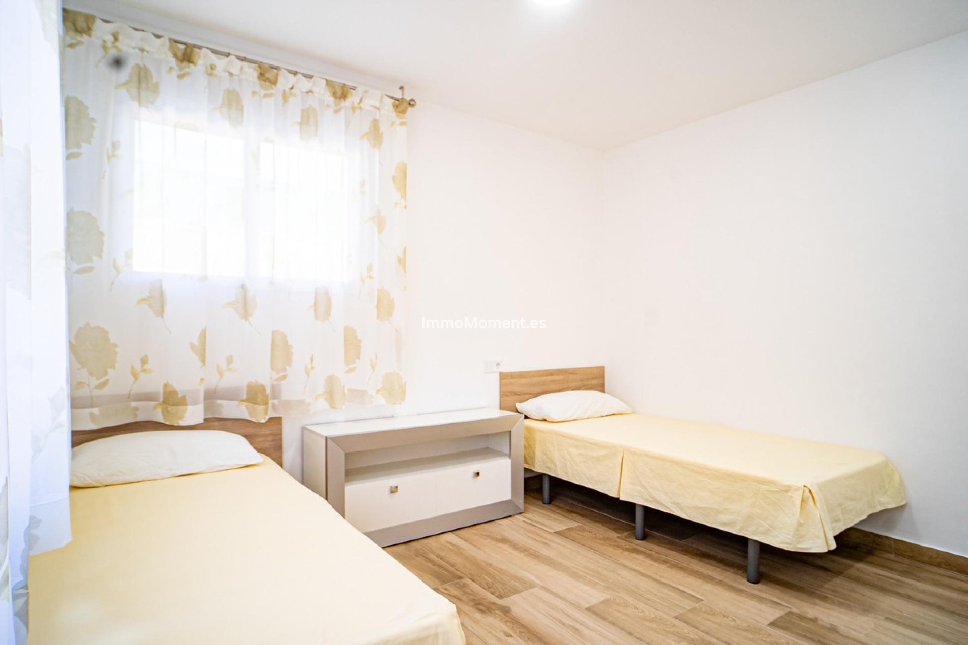 Resale - Detached villa - Alfaz del Pi - L'Alfás del Pi Centro