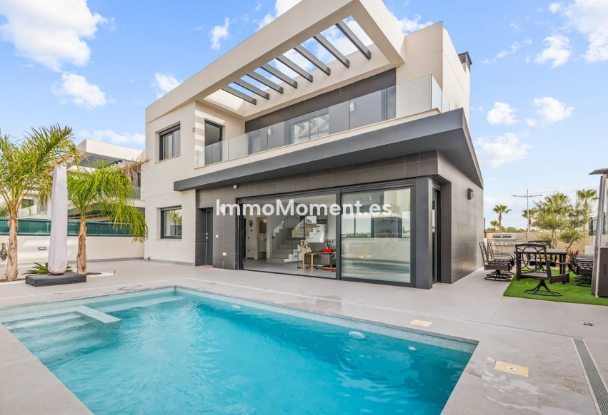 Resale - Detached villa - Algorfa - Algorfa Centro