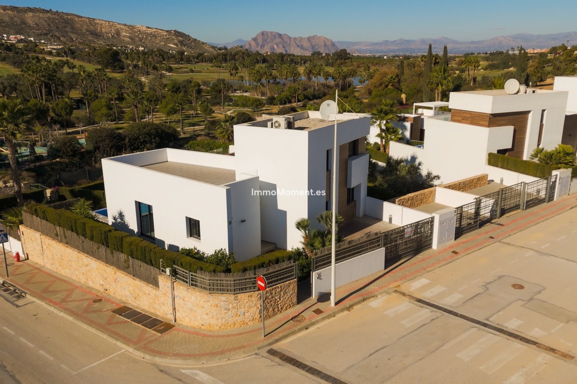 Resale - Detached villa - Algorfa - La Finca Golf