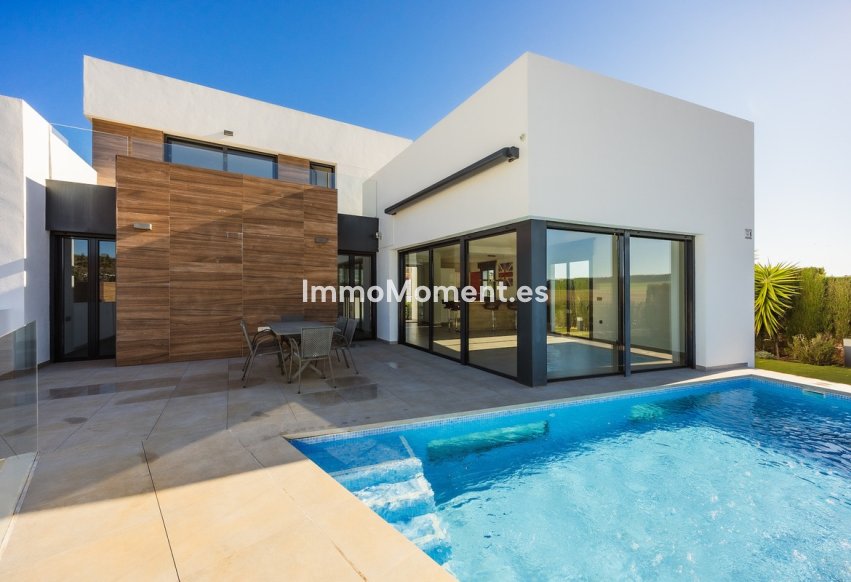 Resale - Detached villa - Algorfa - La Finca Golf