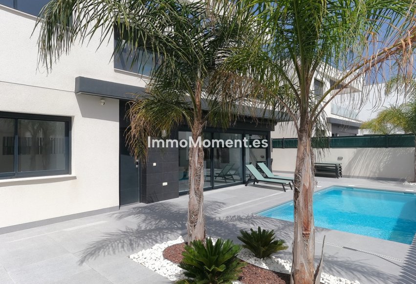 Resale - Detached villa - Algorfa - La Finca Golf