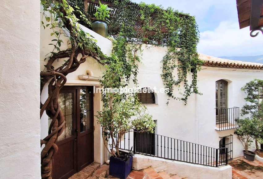 Resale - Detached villa - Benahavís - Benahavís Centro