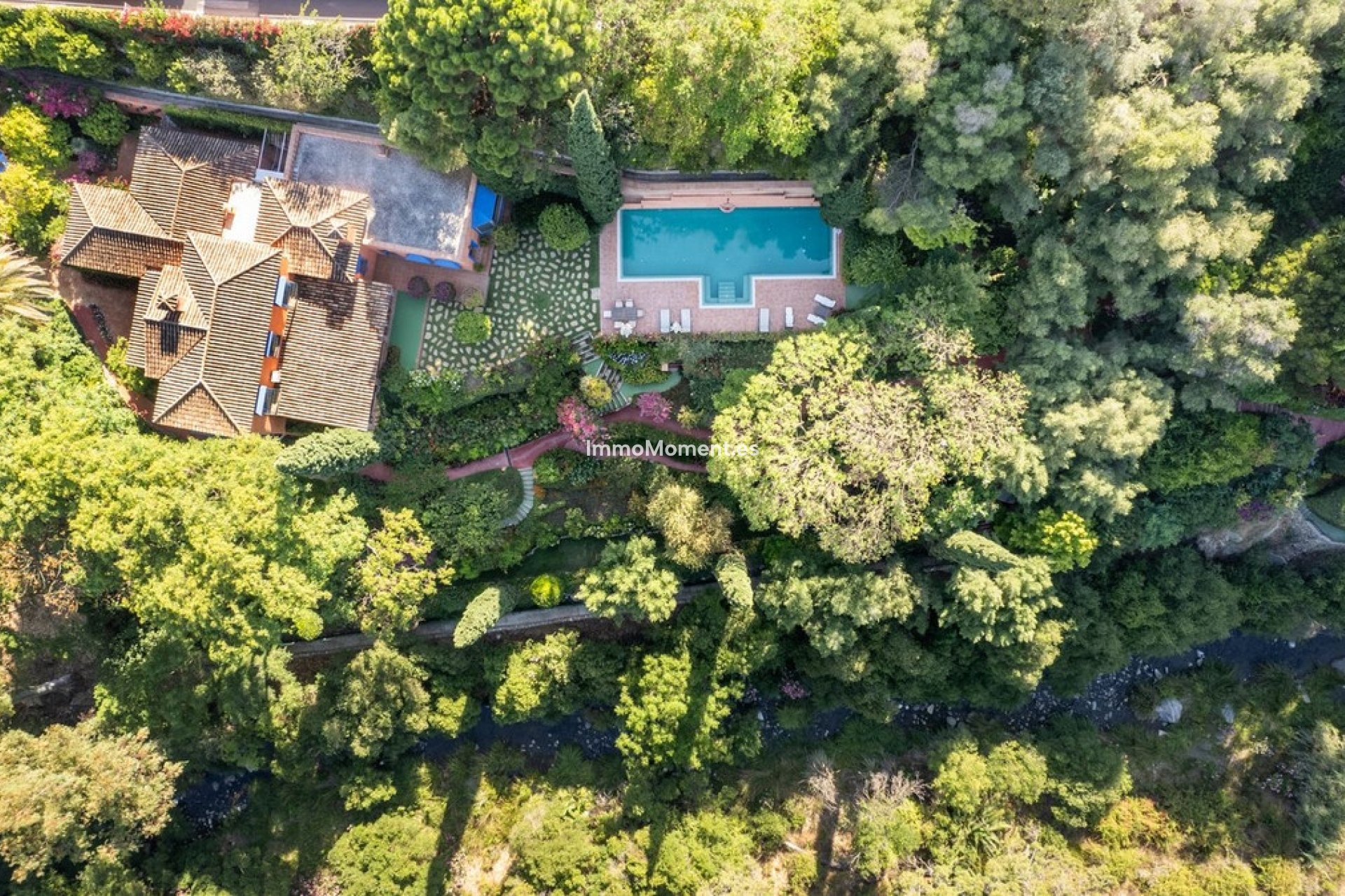 Resale - Detached villa - Benahavís - Benahavís Centro