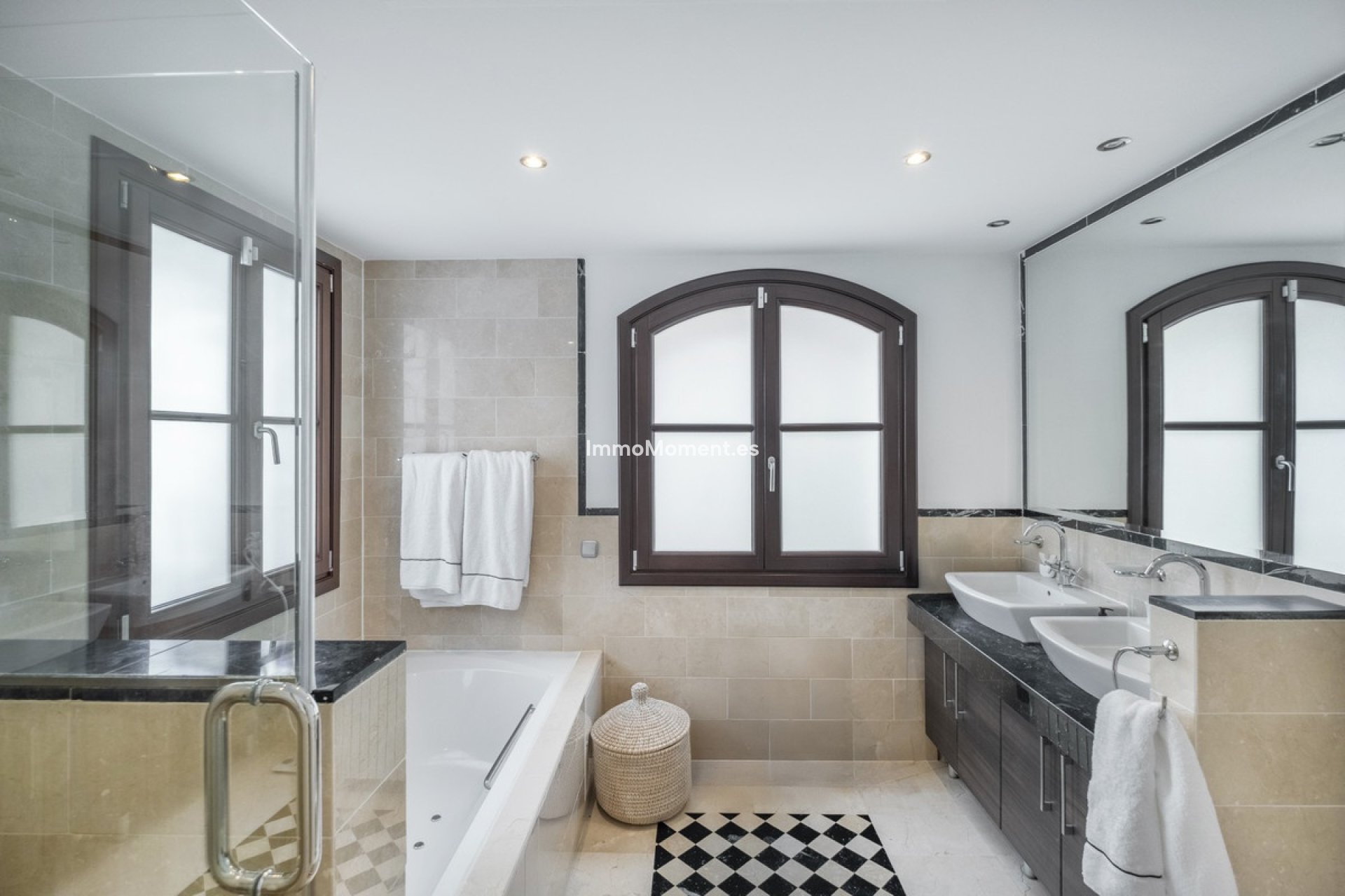 Resale - Detached villa - Benahavís - El Madroñal