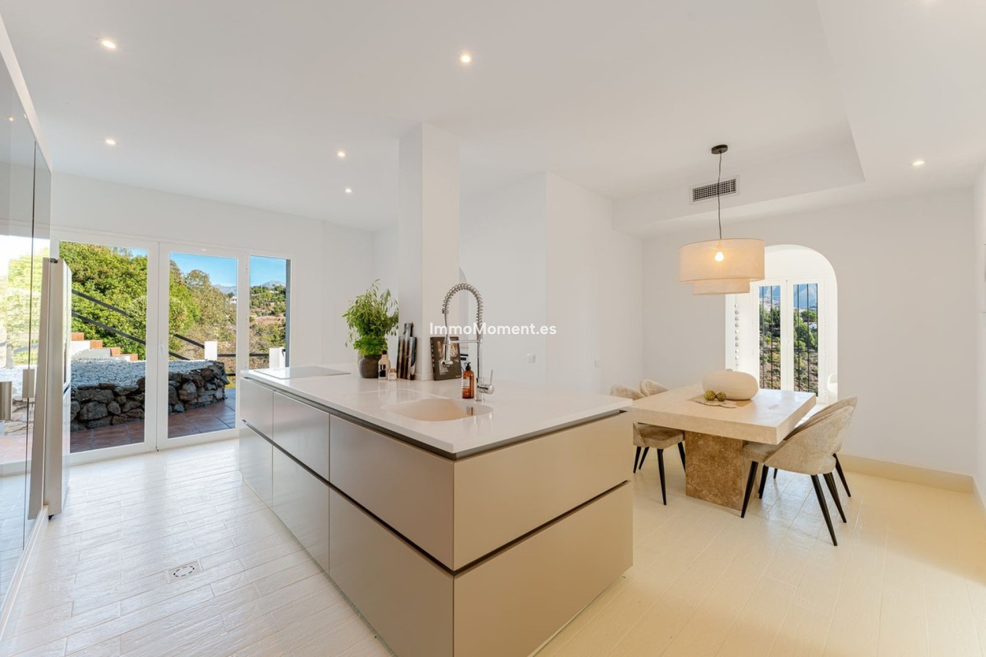 Resale - Detached villa - Benahavís - El Madroñal