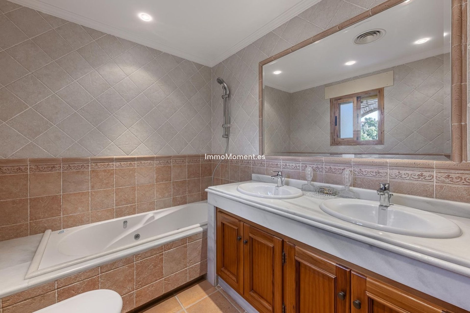 Resale - Detached villa - Benahavís - La Quinta