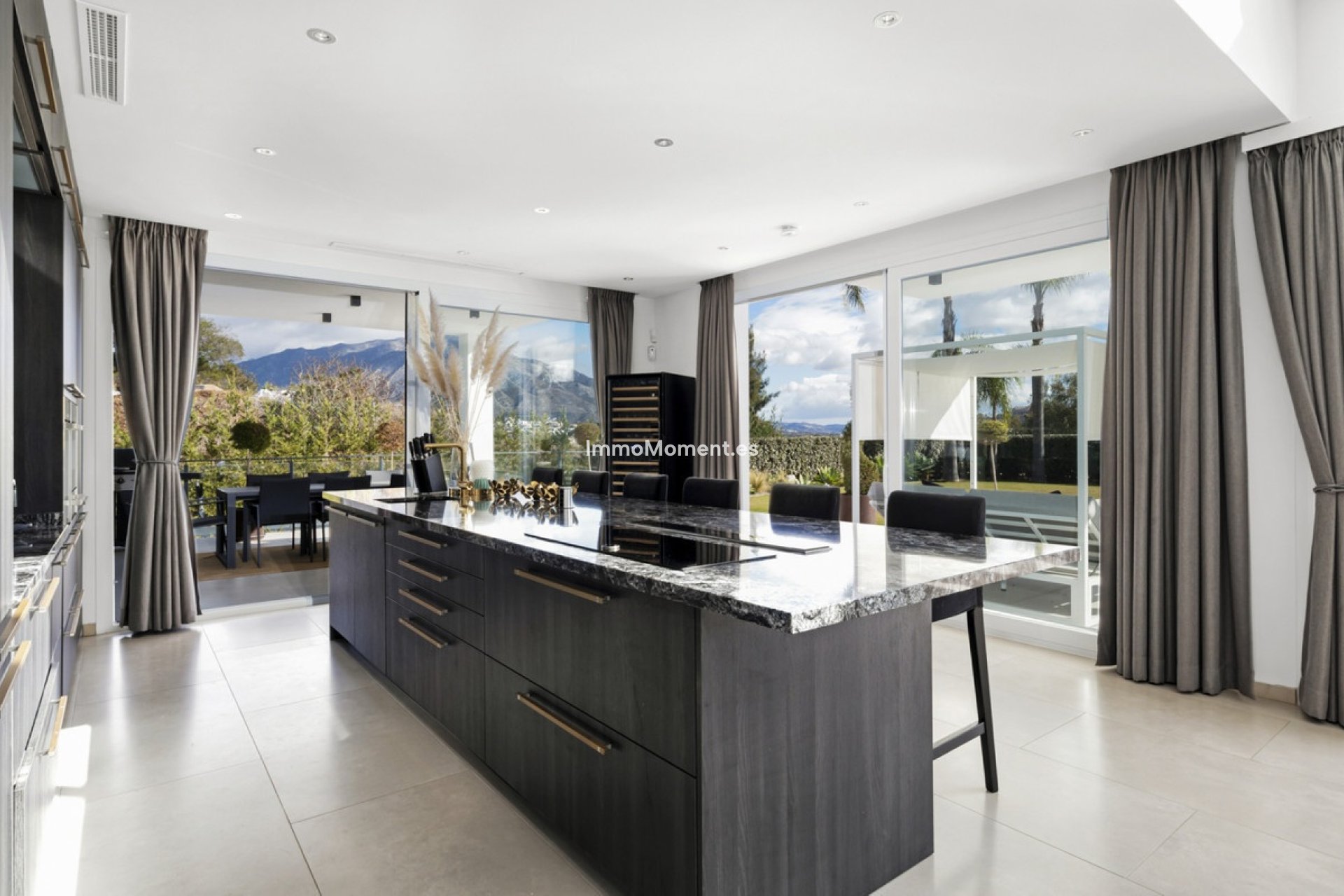 Resale - Detached villa - Benahavís - La Quinta