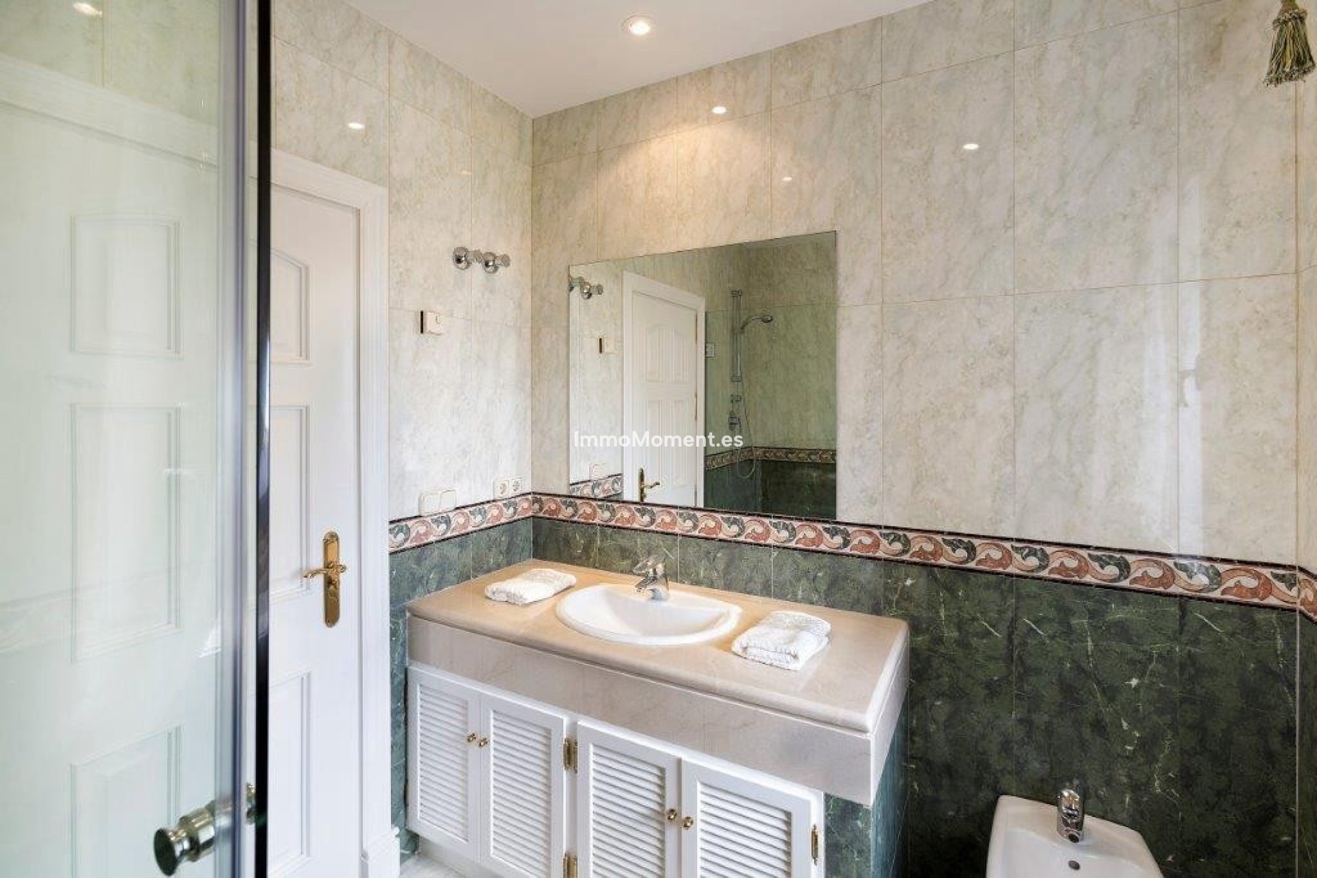 Resale - Detached villa - Benahavís - La Quinta