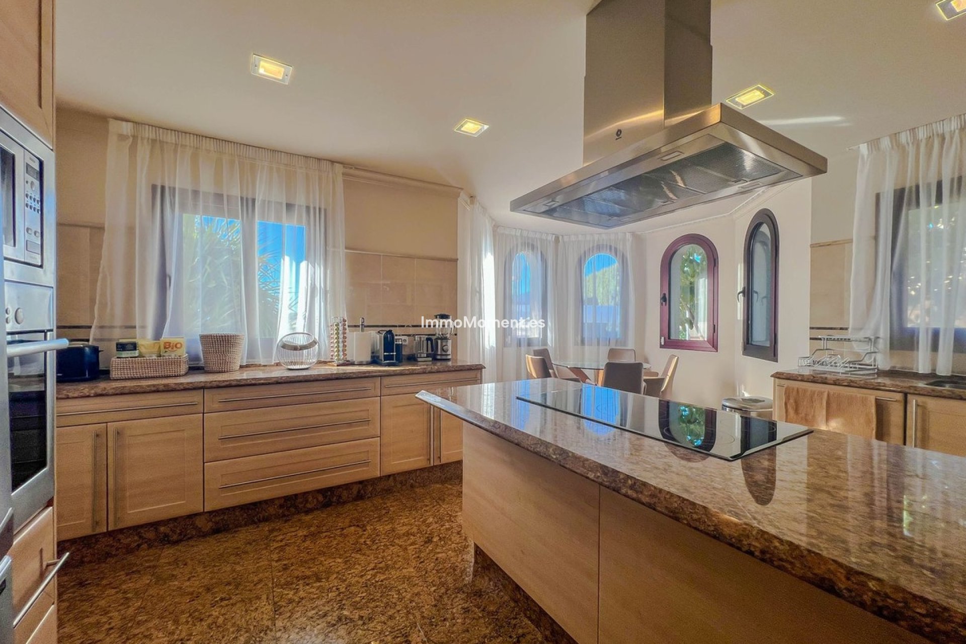 Resale - Detached villa - Benahavís