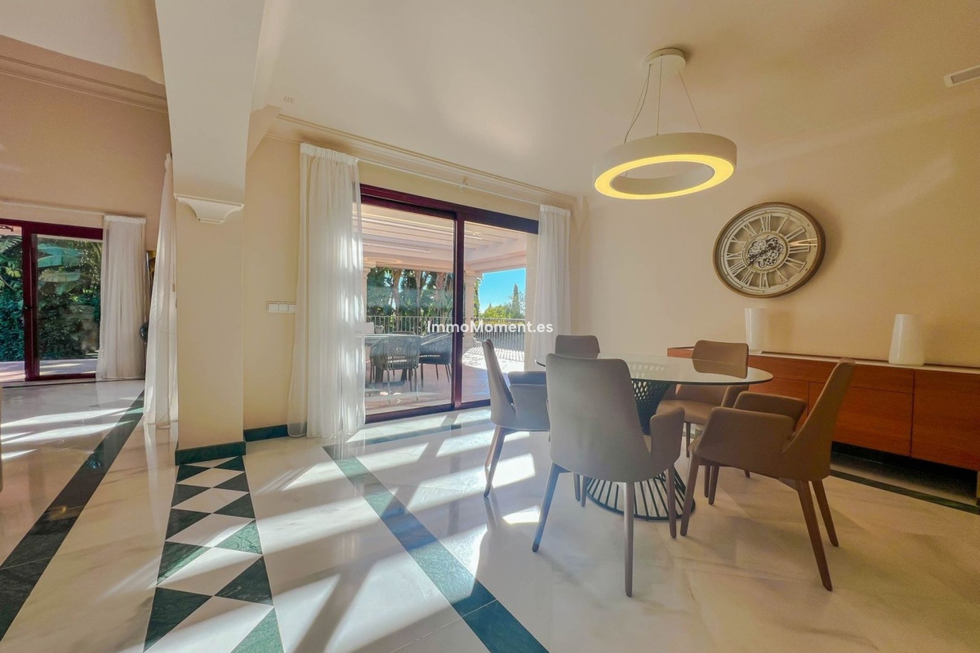Resale - Detached villa - Benahavís