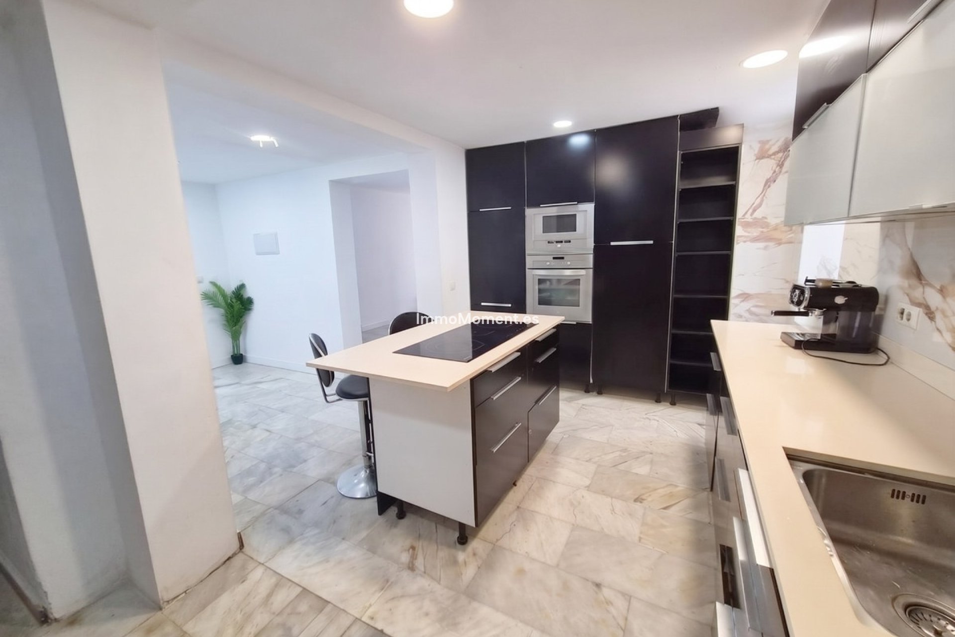 Resale - Detached villa - Benalmadena - Benalmadena Centro