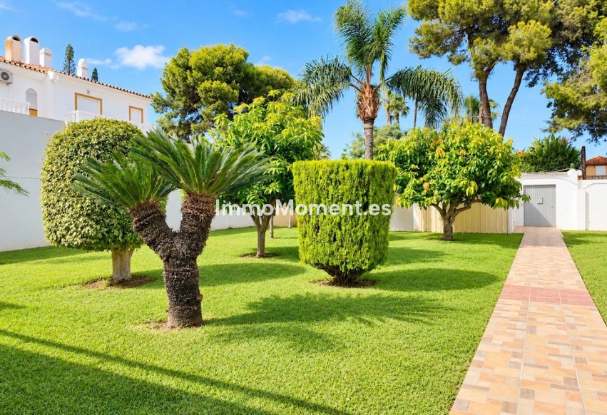 Resale - Detached villa - Benalmadena - Benalmadena Centro