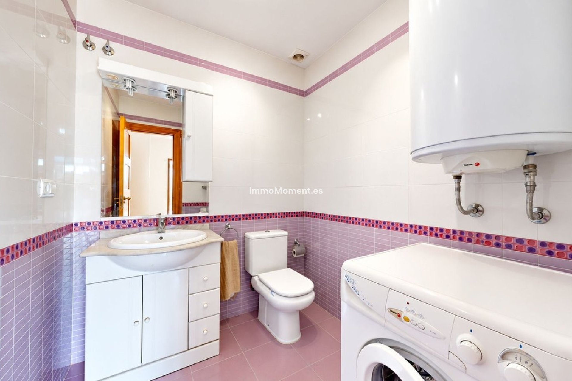 Resale - Detached villa - Benalmadena - Benalmadena Centro