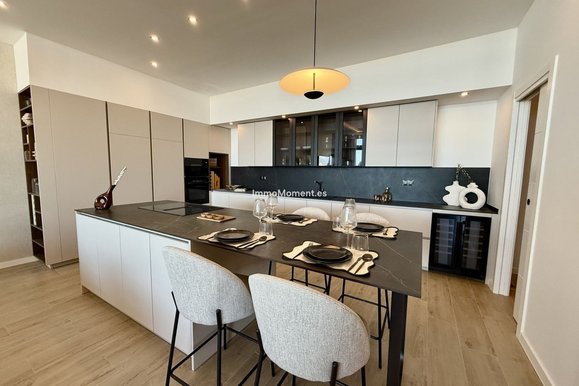 Resale - Detached villa - Benalmadena - Benalmadena Centro