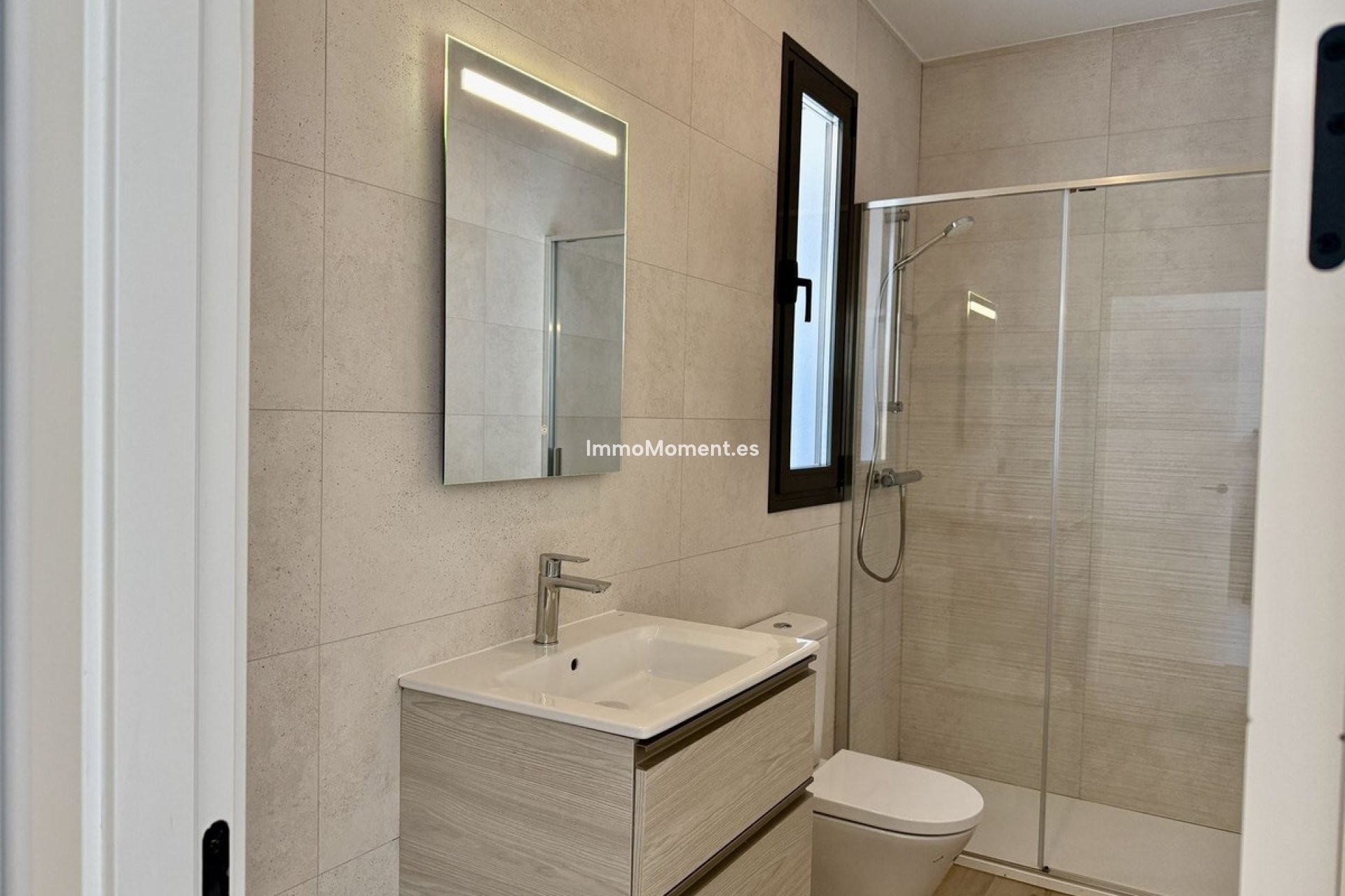 Resale - Detached villa - Benalmadena - Benalmadena Centro