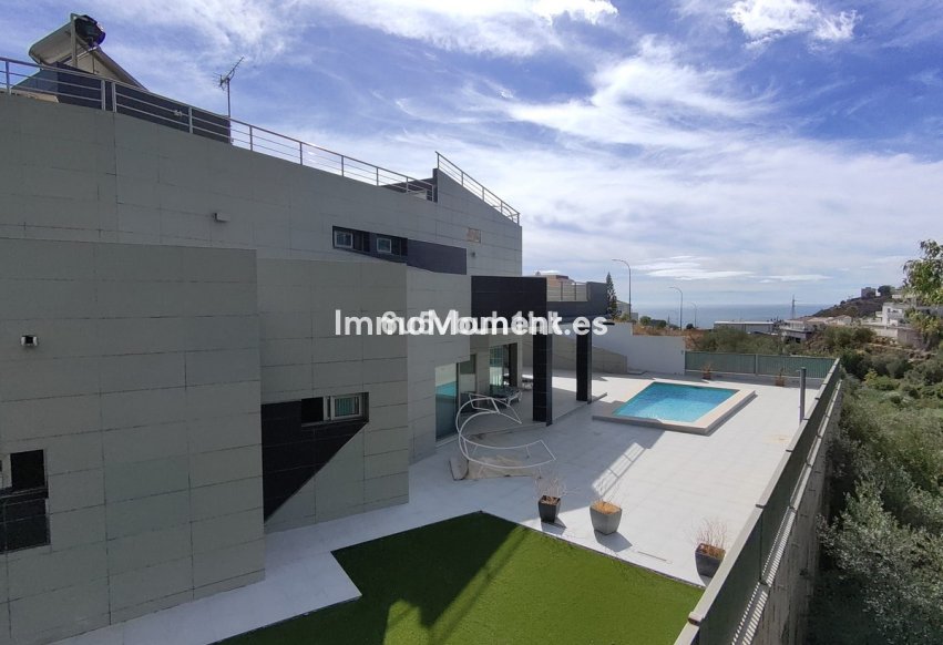 Resale - Detached villa - Benalmadena - Benalmadena Centro