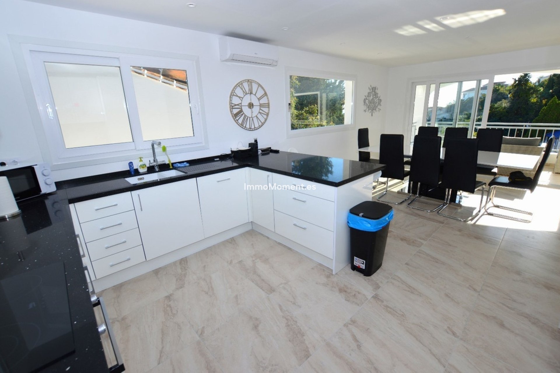 Resale - Detached villa - Benalmadena - Benalmadena Centro