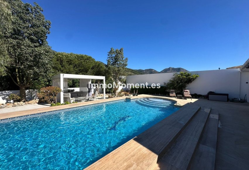 Resale - Detached villa - Benalmadena - Benalmadena Centro