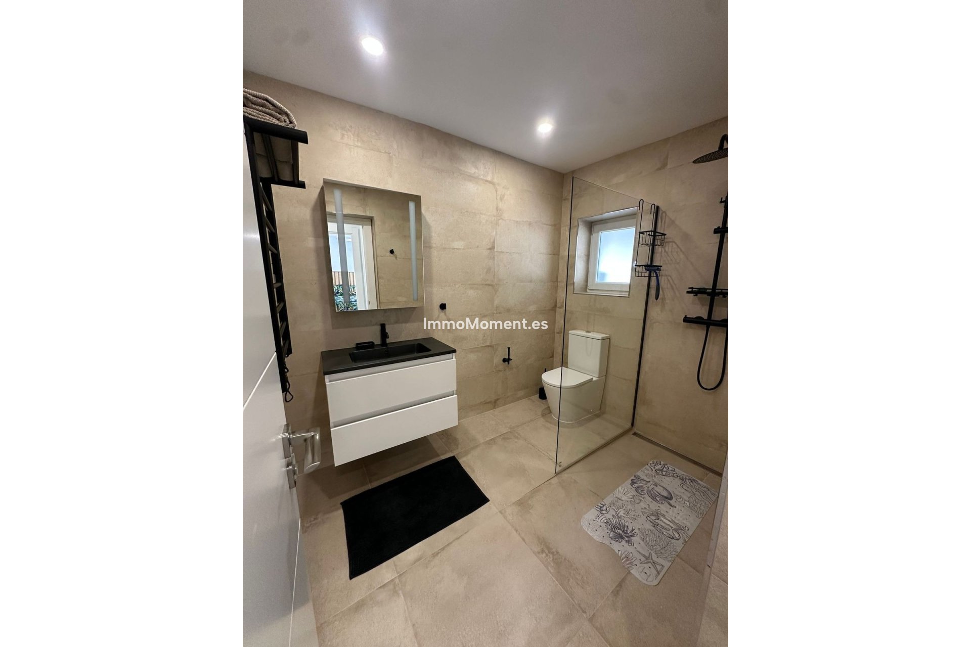 Resale - Detached villa - Benalmadena - Benalmadena Centro