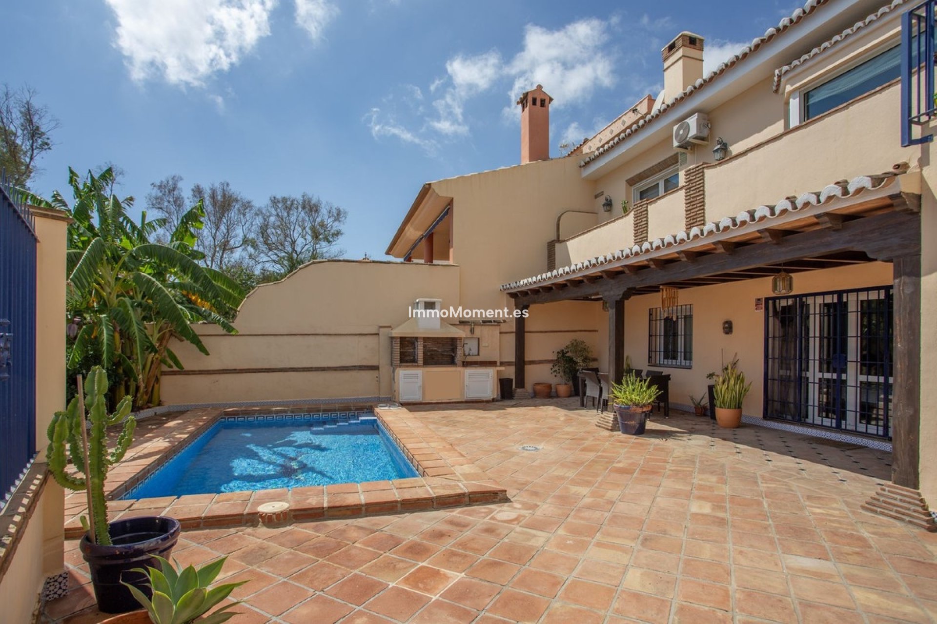 Resale - Detached villa - Benalmadena - Benalmadena Centro