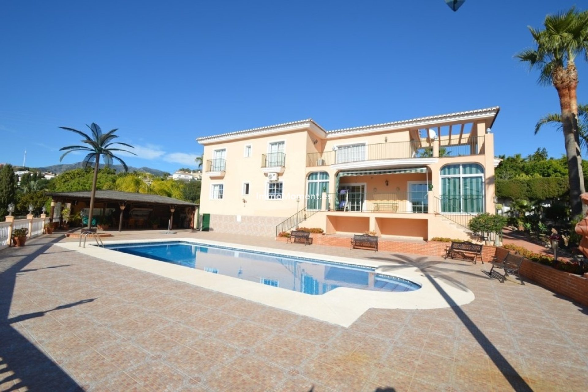 Resale - Detached villa - Benalmadena - Benalmadena Centro