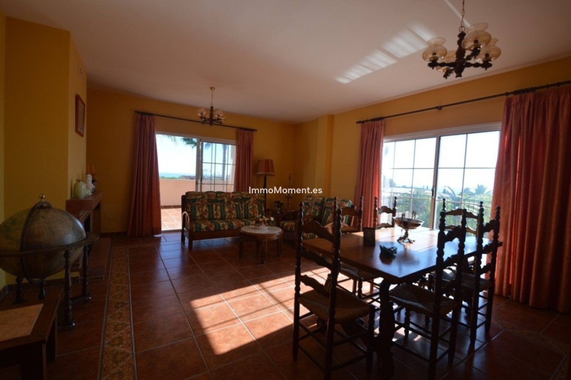 Resale - Detached villa - Benalmadena - Benalmadena Centro