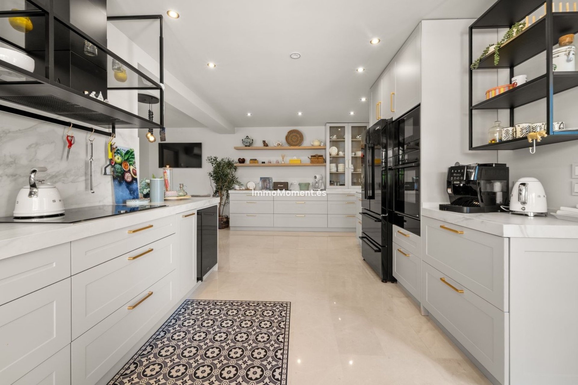 Resale - Detached villa - Benalmadena - Benalmadena Centro