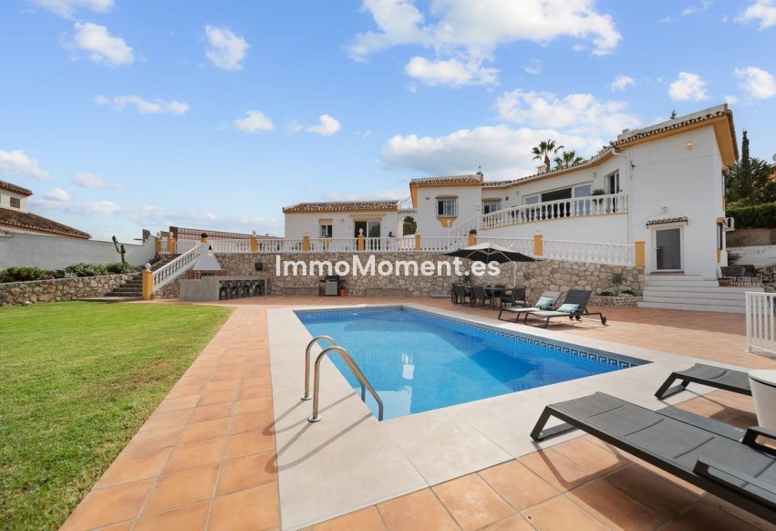 Resale - Detached villa - Benalmadena - Benalmadena Costa