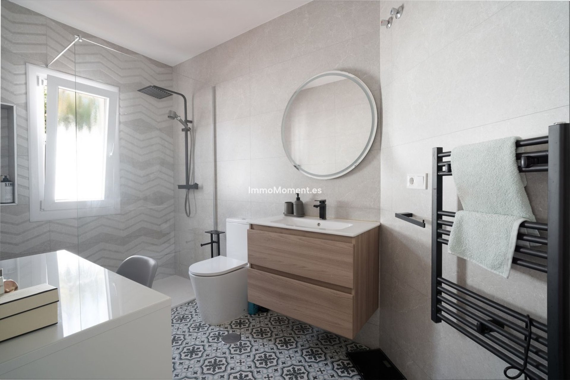 Resale - Detached villa - Benalmadena - Benalmadena Costa