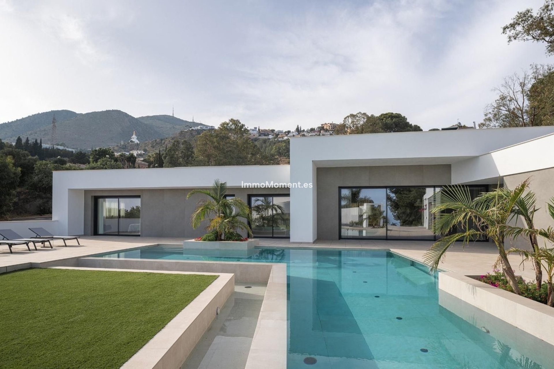 Resale - Detached villa - Benalmadena - Benalmadena Costa