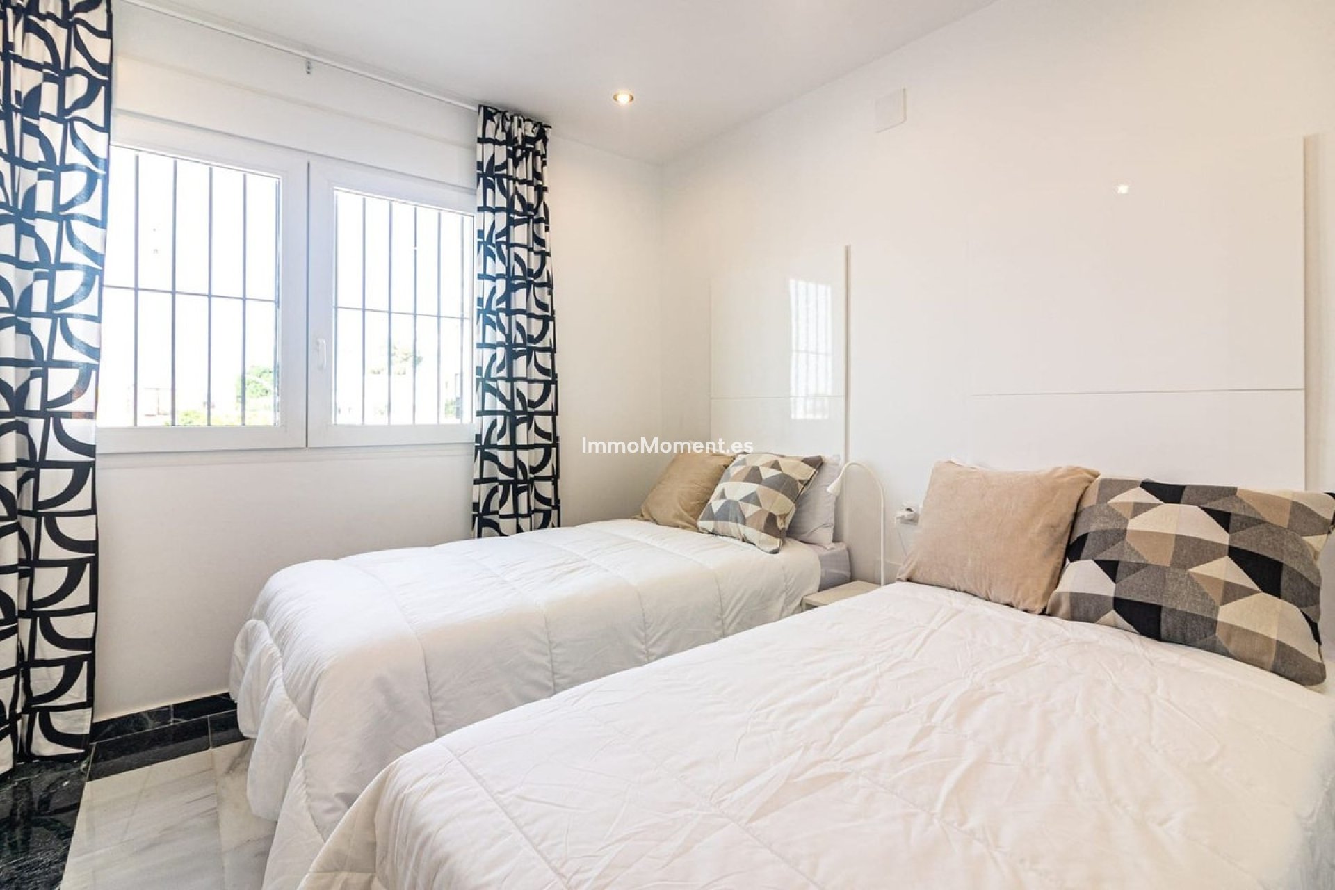 Resale - Detached villa - Benalmadena - Benalmadena Costa
